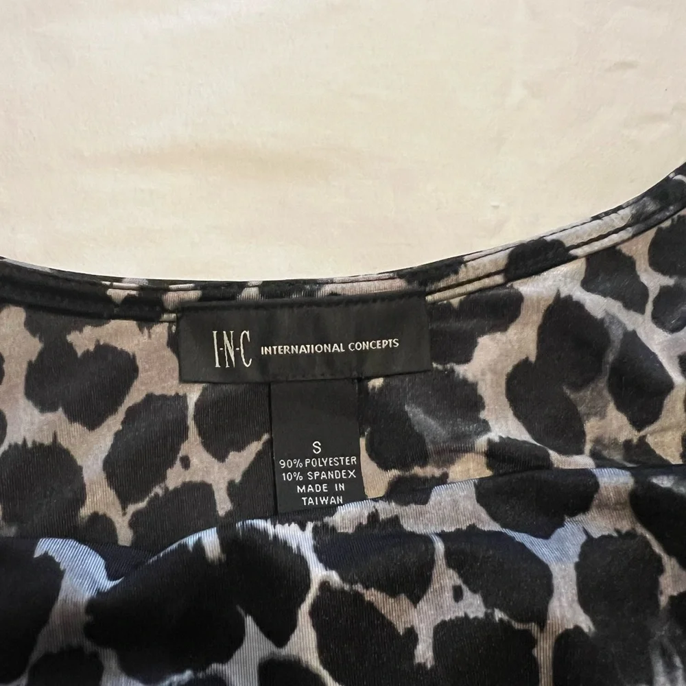 INC International Concepts Women’s Black and Gray Animal Print Top - Picture 3 of 3